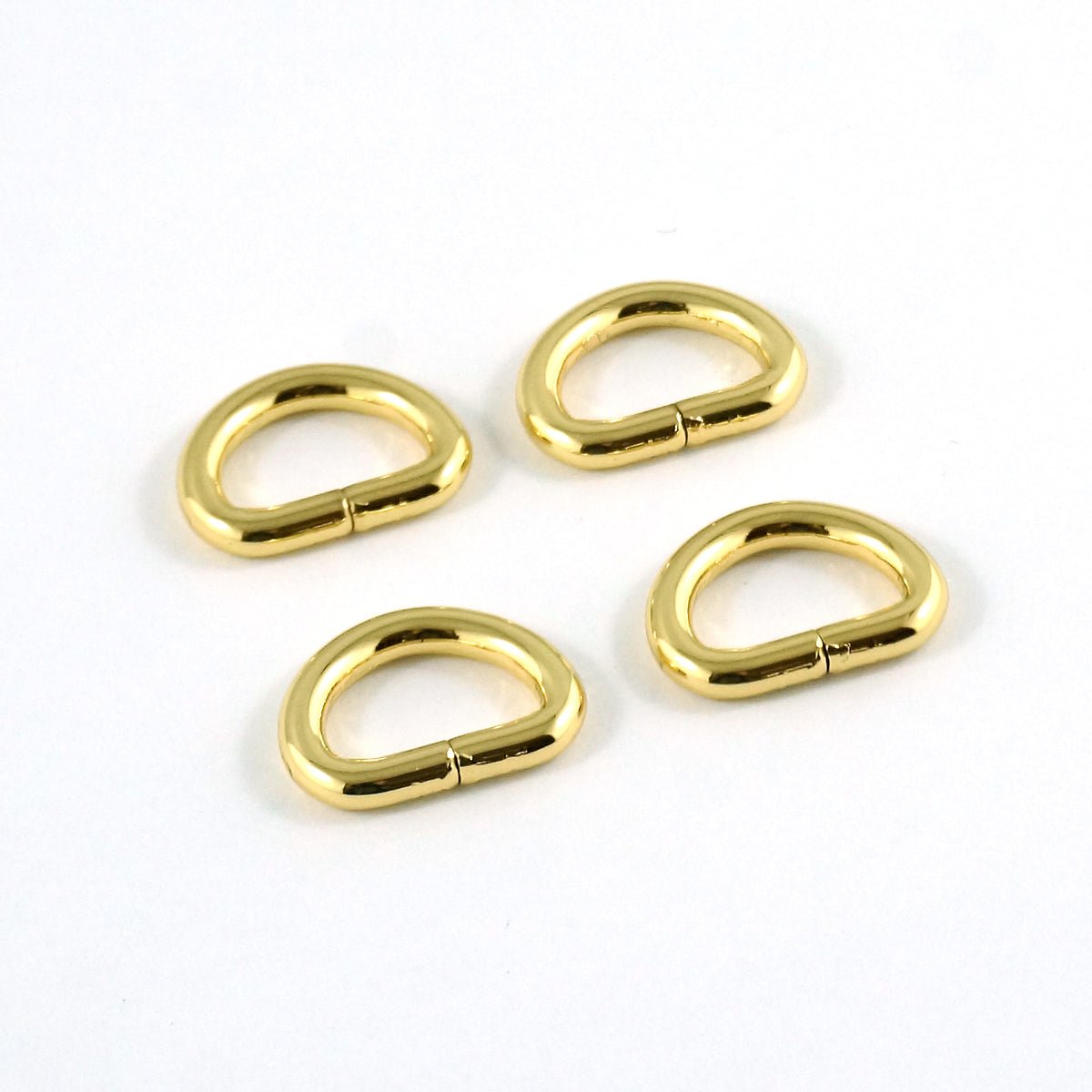 Assorted D-rings by Emmaline Bags