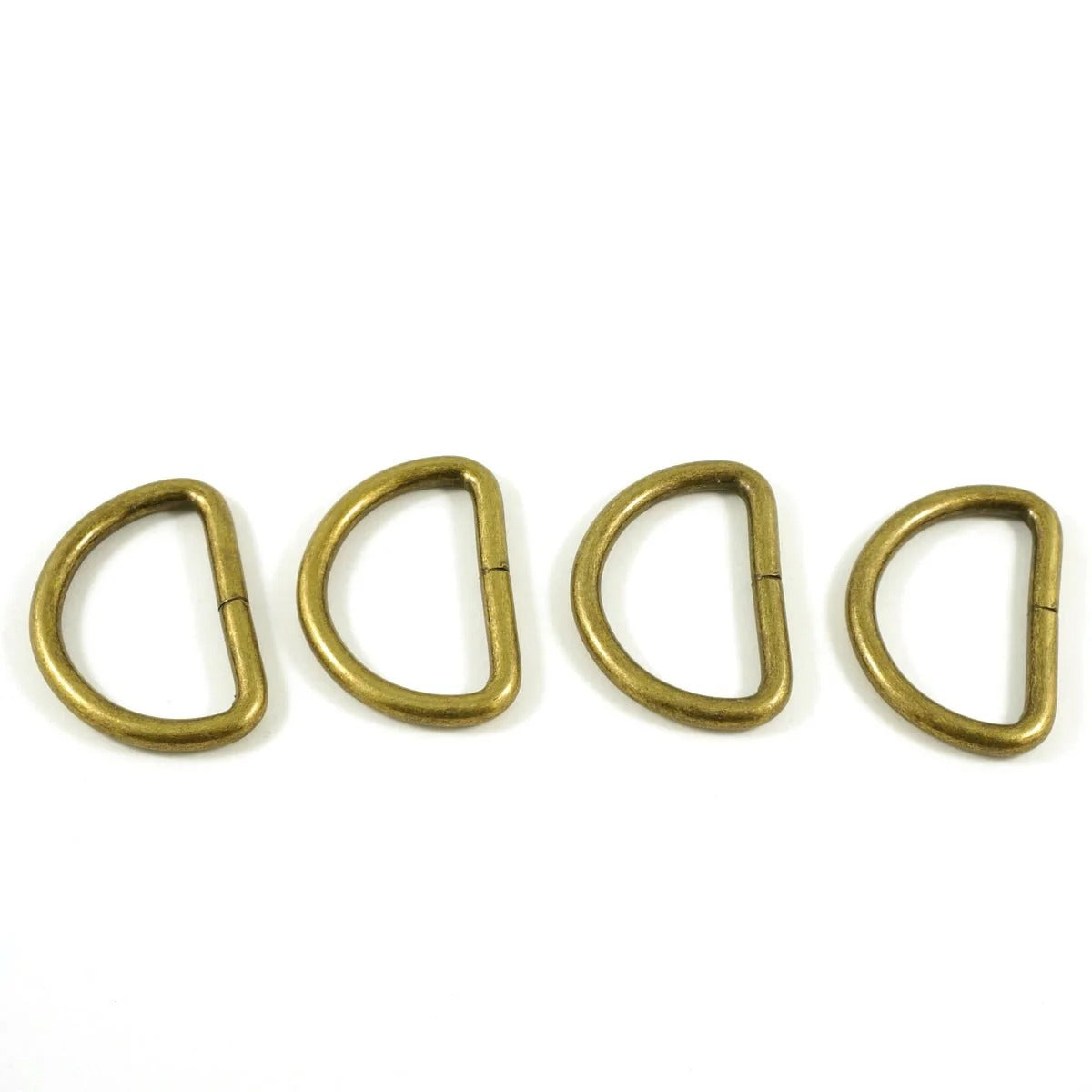 Assorted D-rings by Emmaline Bags