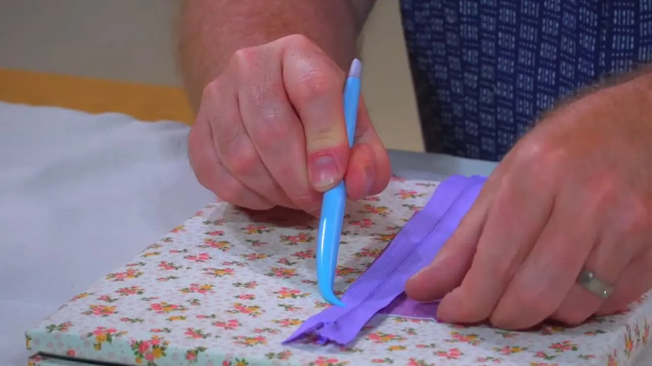 Hold It Precision Stiletto