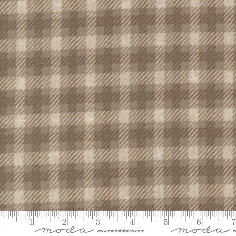 Farmhouse Flan III by Primitive Gatherings ~ Cocoa ~ (1/4 Meter)